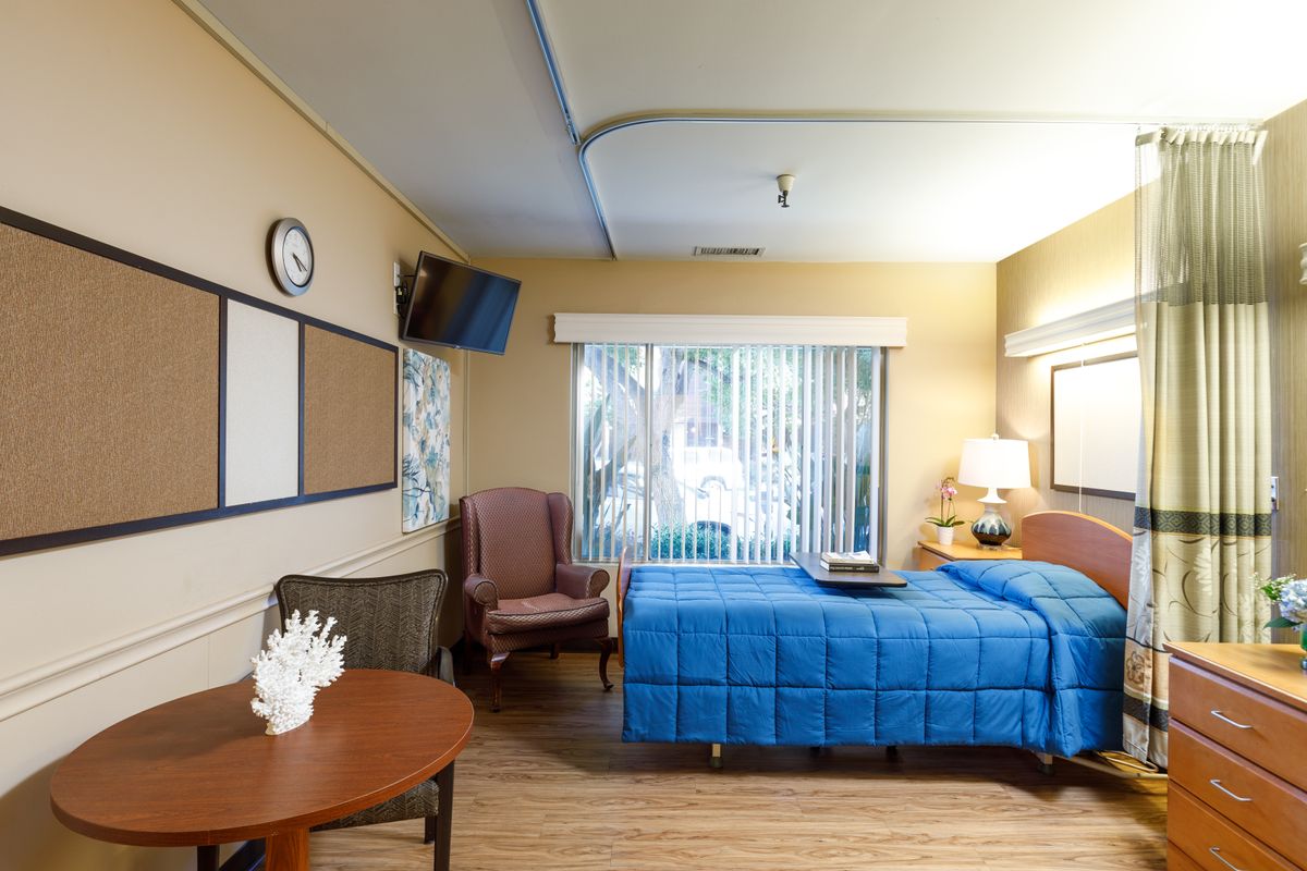 Interior view of Berkley West Healthcare Center featuring elegant furniture and modern amenities.