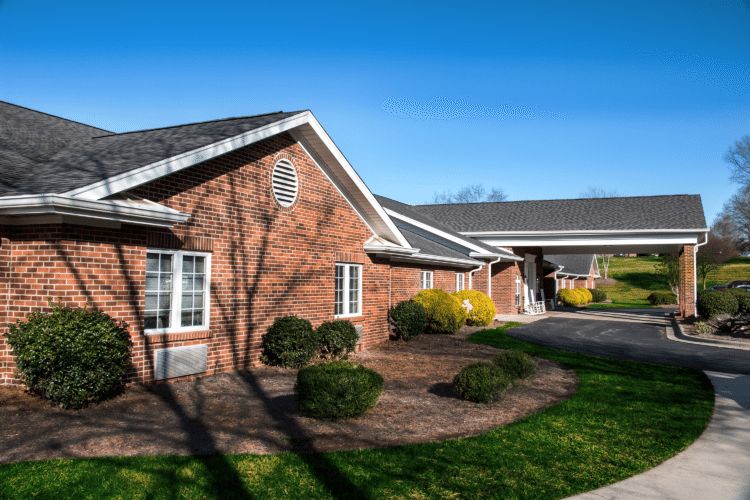 The 5 Best Senior Living Communities in Walnut Cove, NC Seniorly