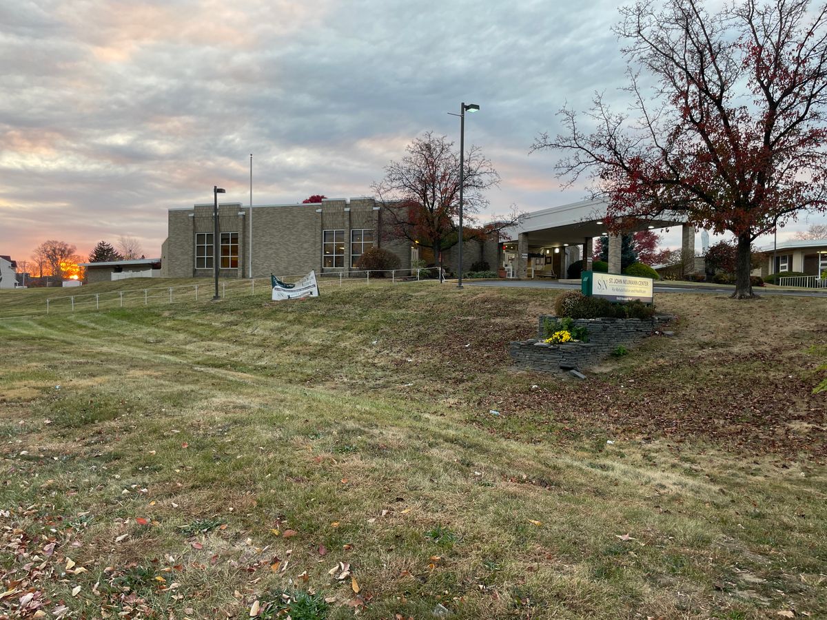 St John Neumann Ctr For Rehab & Healthcare 4