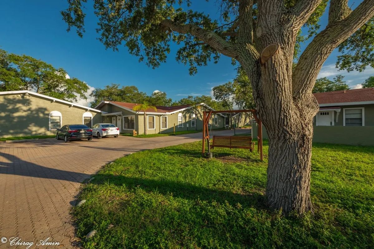 The Villas of Casa Celeste (UPDATED) Get Pricing & See 13 Photos in Seminole, FL