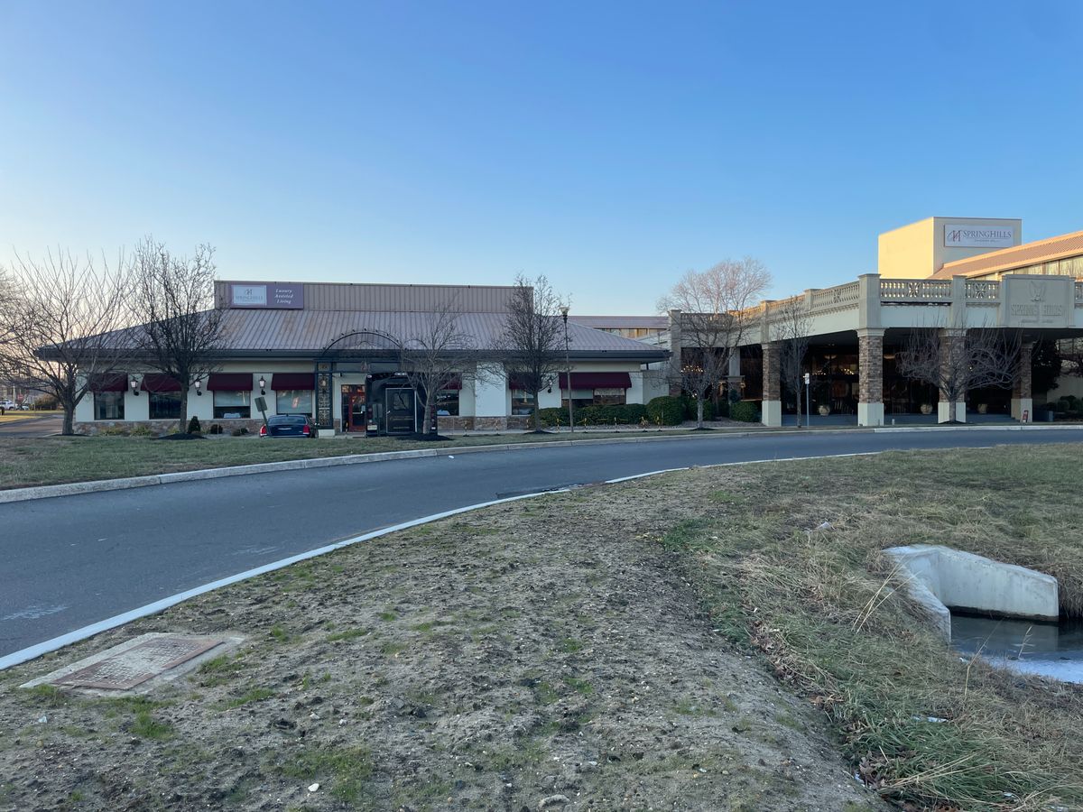 Spring Hills Cherry Hill (UPDATED) - Get Pricing & See 9 Photos in ...
