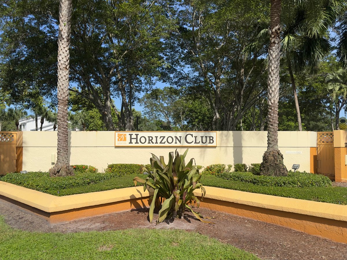 The Horizon Club 5