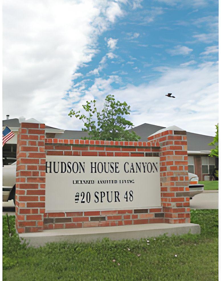 Hudson House Canyon 2