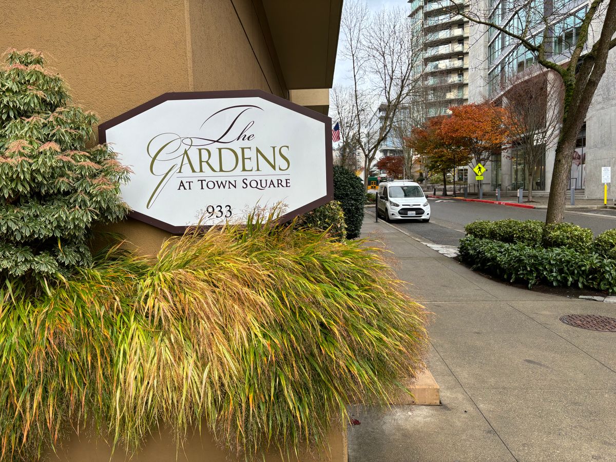 The Gardens At Town Square 4