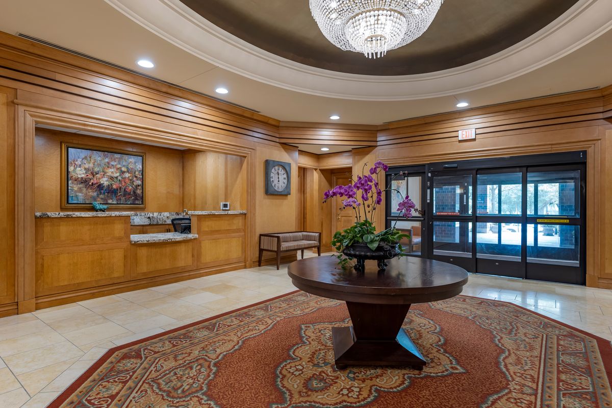 Brookdale Lake Shore Drive (UPDATED) - Get Pricing & See 16 Photos in ...