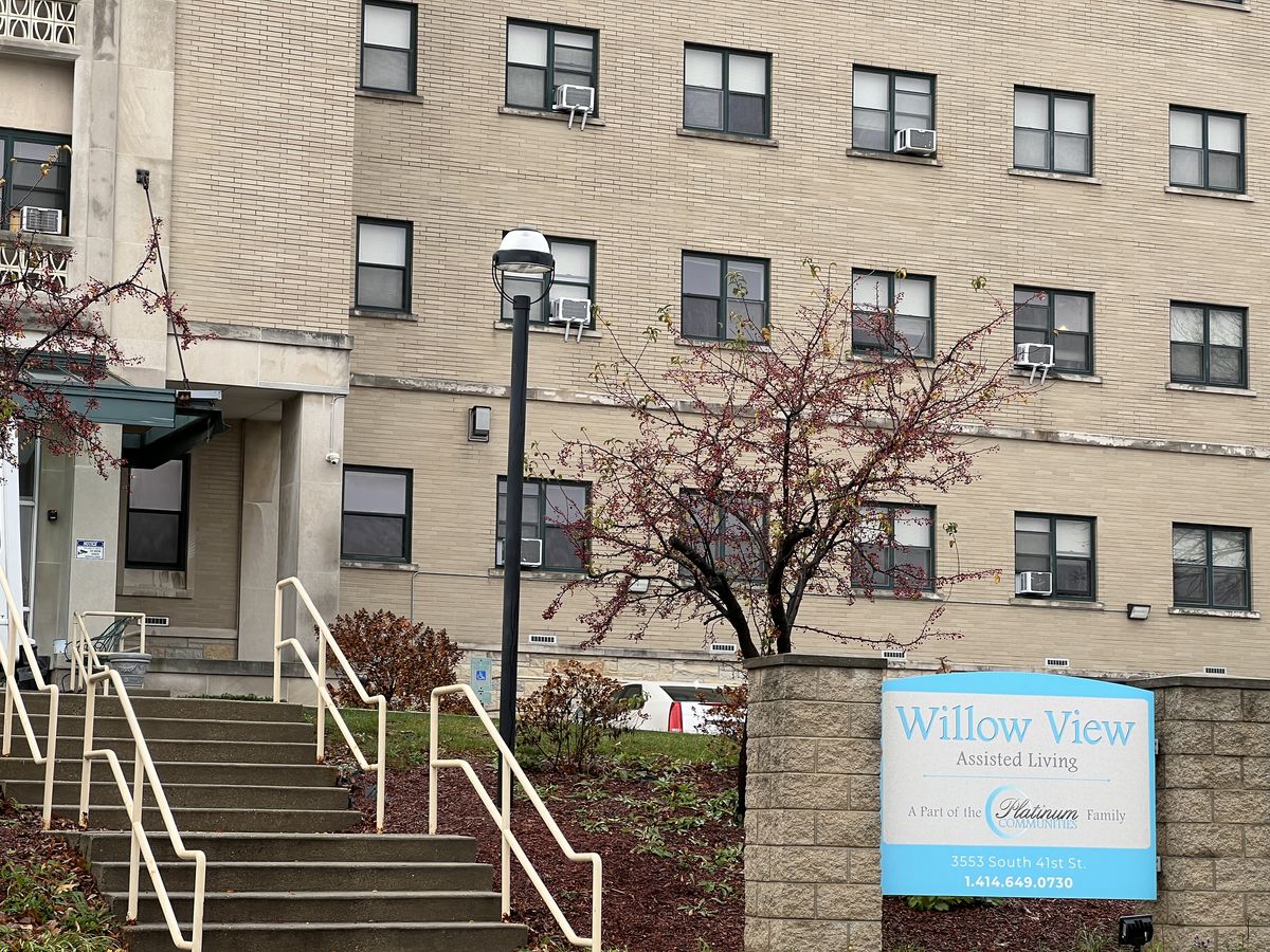 Willow View in Milwaukee 1