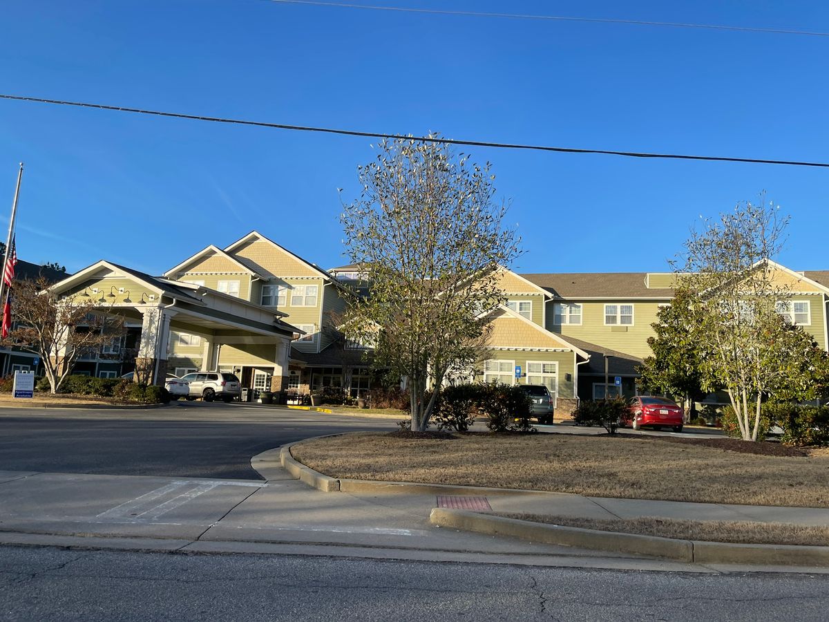 Cottonwood Estates Gracious Retirement Living 3