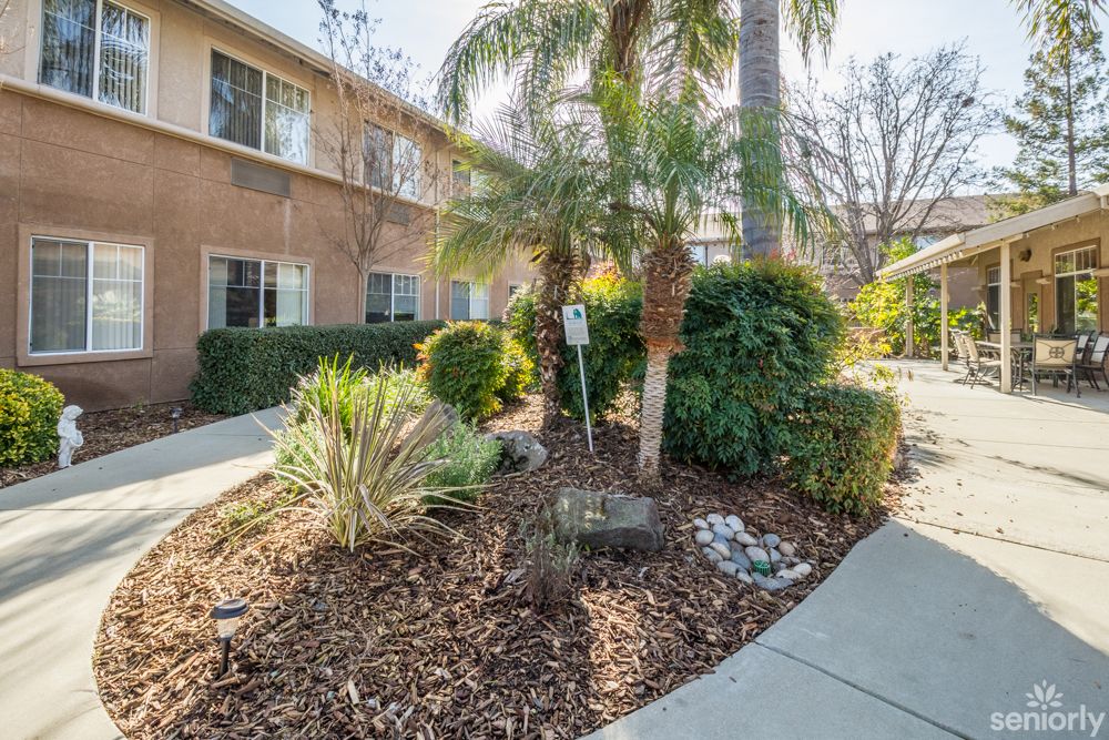 Carlton Senior Living Downtown Pleasant Hill 3