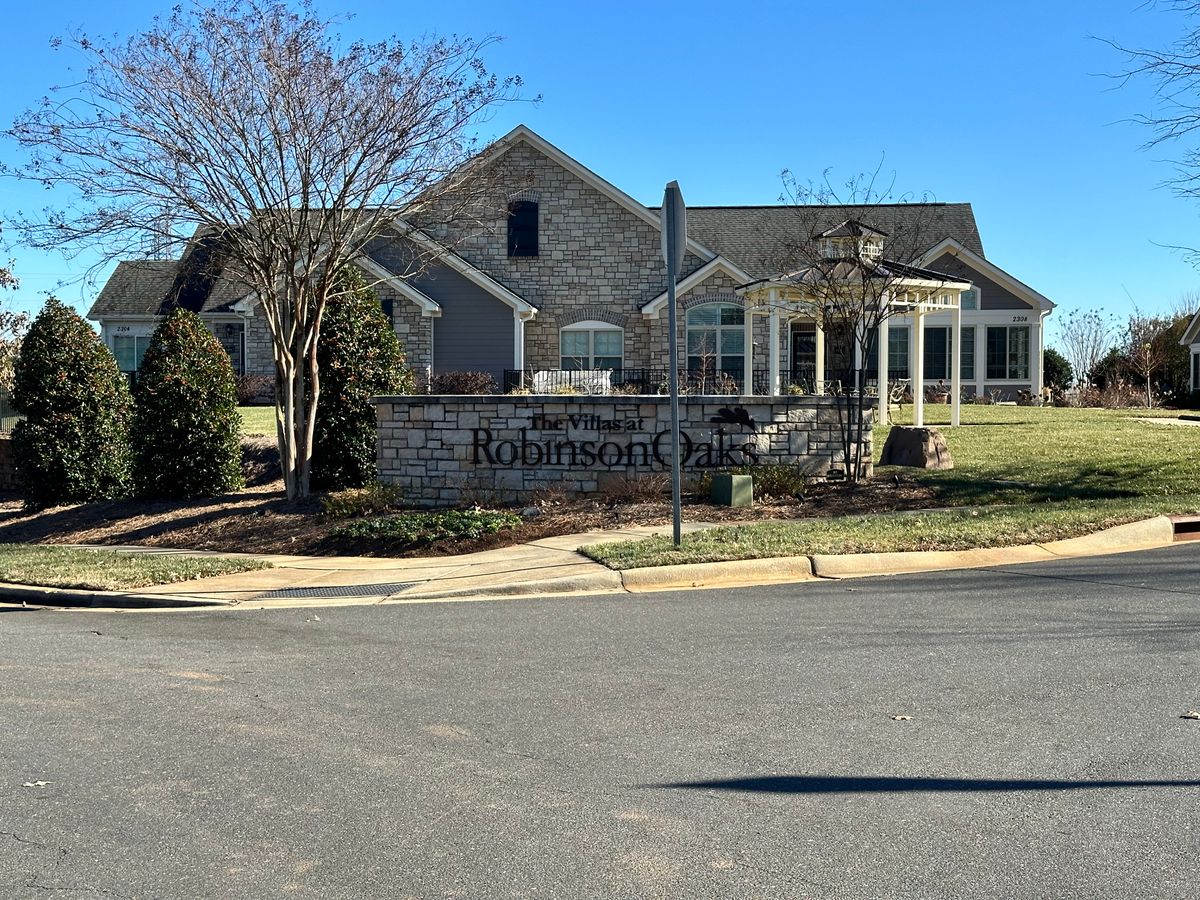 The Villas at Robinson Oaks 3