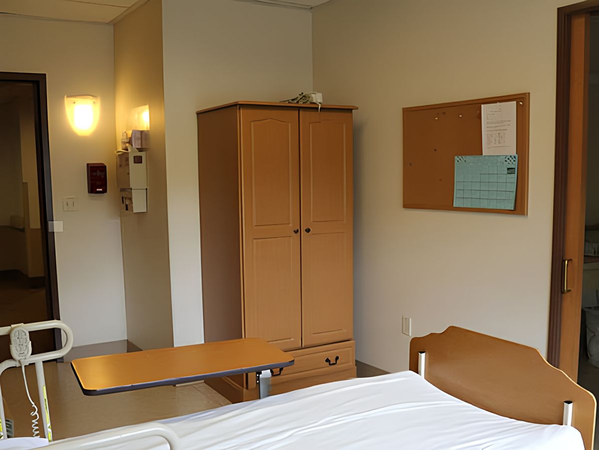 Laurelhurst Village (UPDATED) Get Pricing & See 17 Photos in Portland, OR