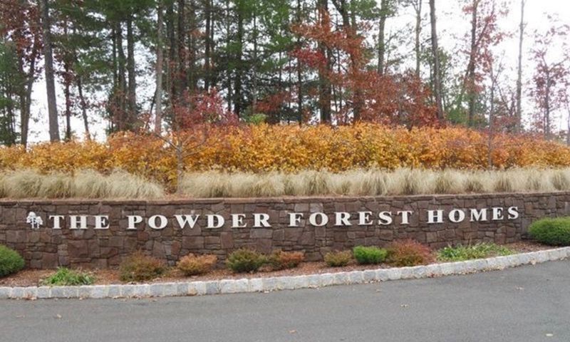 The Powder Forest Homes, Simsbury, CT 2