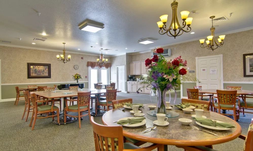 Foxberry Terrace Assisted Living By Americare, Webb City, MO  7