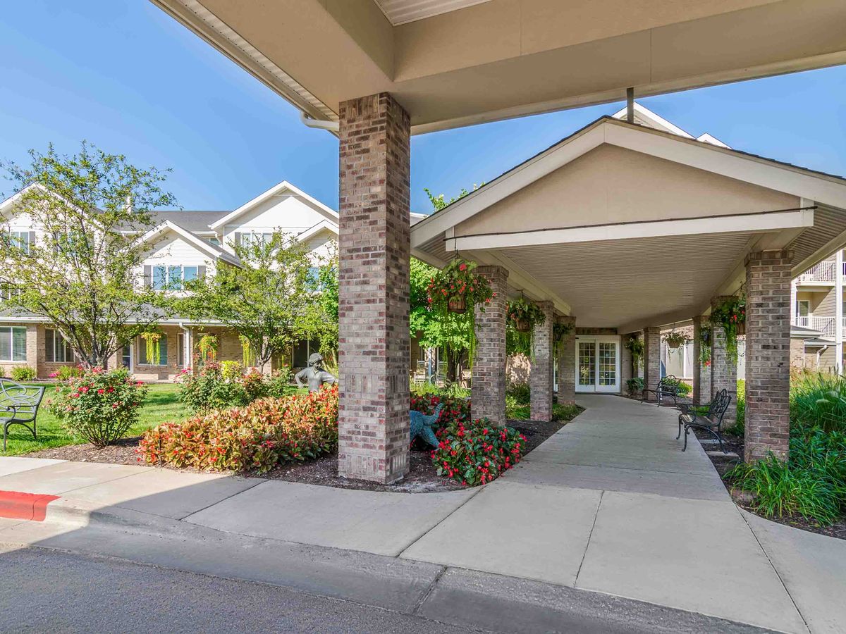 Greenwood Terrace Pricing, Photos and Floor Plans in Lenexa, KS