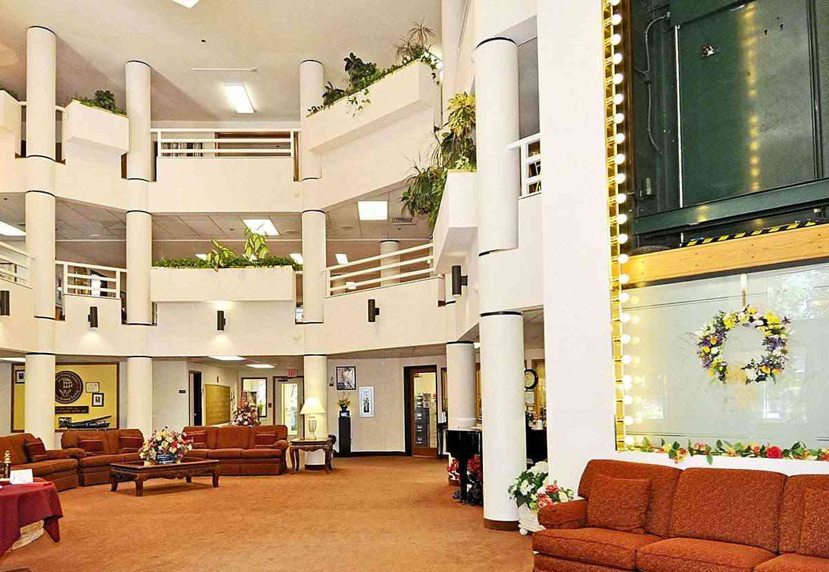 Lakewood Estates Pricing, Photos and Floor Plans in Denver, CO Seniorly