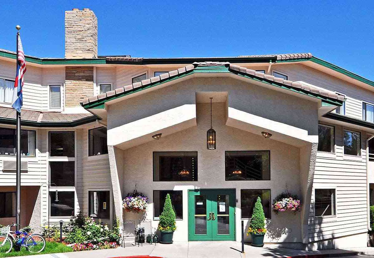 Lakewood Estates Pricing, Photos and Floor Plans in Denver, CO Seniorly