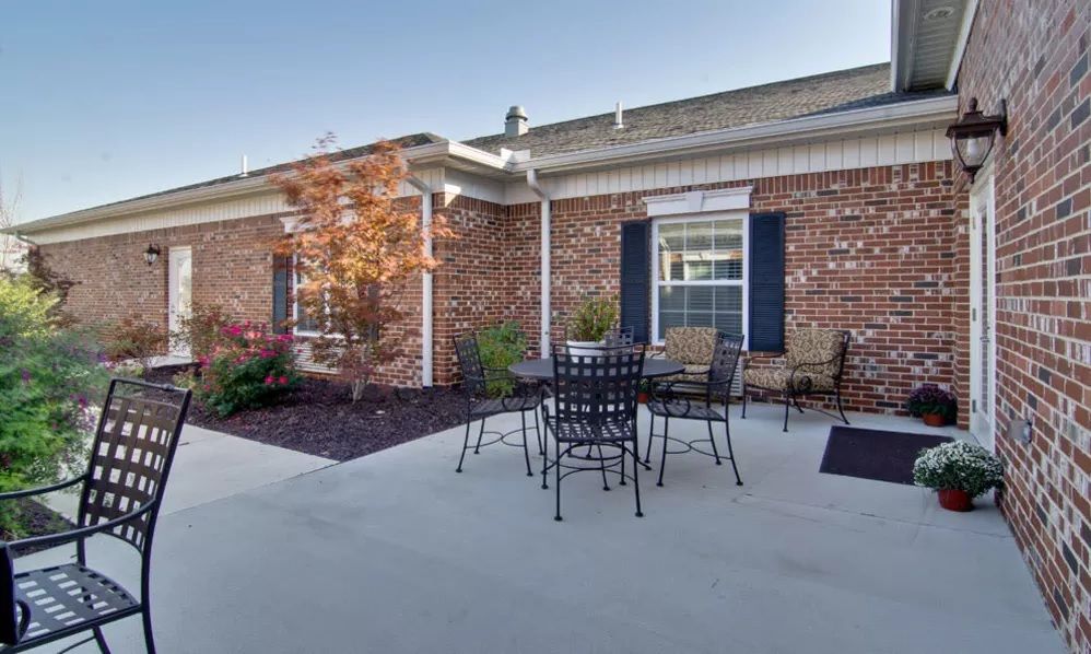 Parkway Gardens - Pricing, Photos and Floor Plans in Fairview Heights