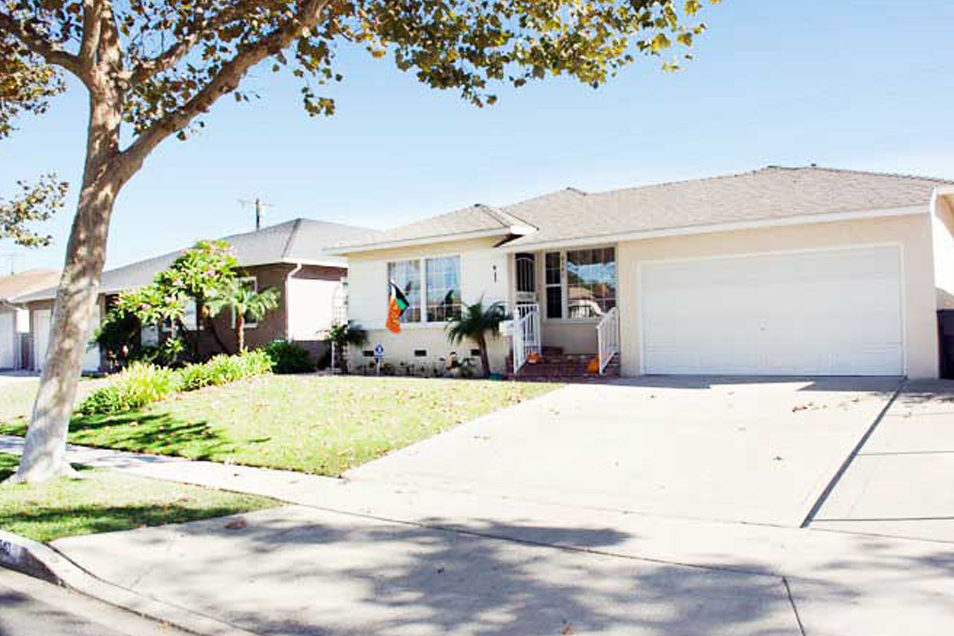 Mom & Dad's House (UPDATED) - Pricing, 10 Photos & Reviews in Lakewood, CA