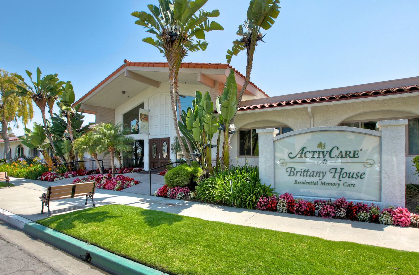 Brittany House (UPDATED) Get Pricing & See 11 Photos in Long Beach, CA