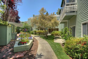 Palo Alto Commons (updated) - Get Pricing & See 11 Photos In Palo Alto, Ca