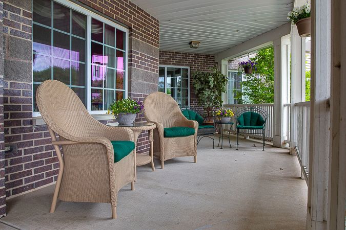 Grand Emerald Place Assisted Living Community 4