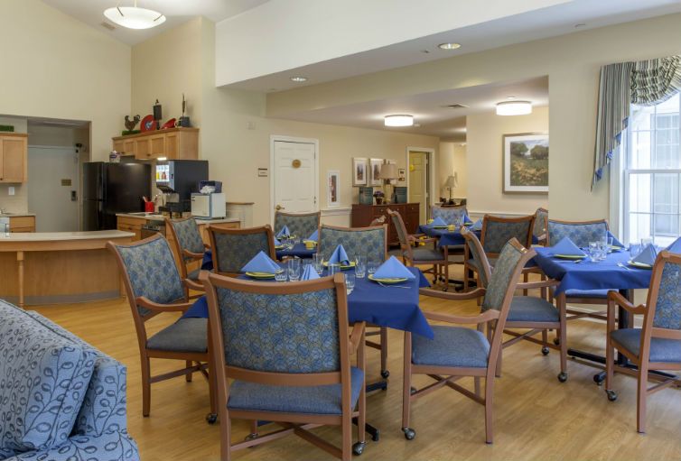 Charter Senior Living Of Bowie 5