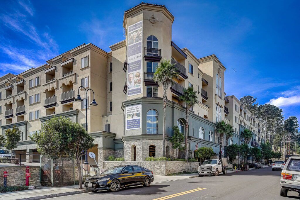 Peninsula Del Rey 3