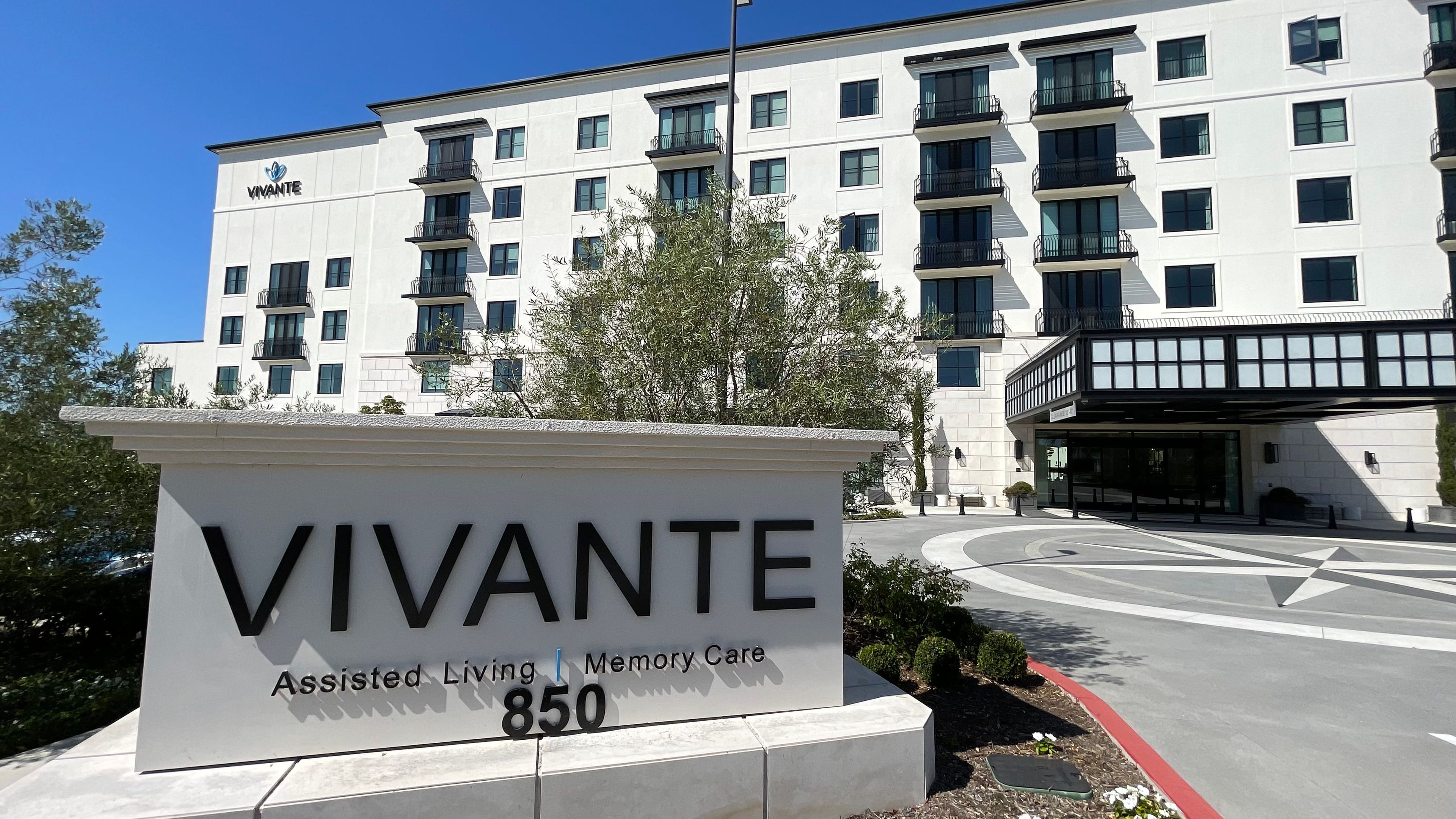 Vivante Newport Center 5