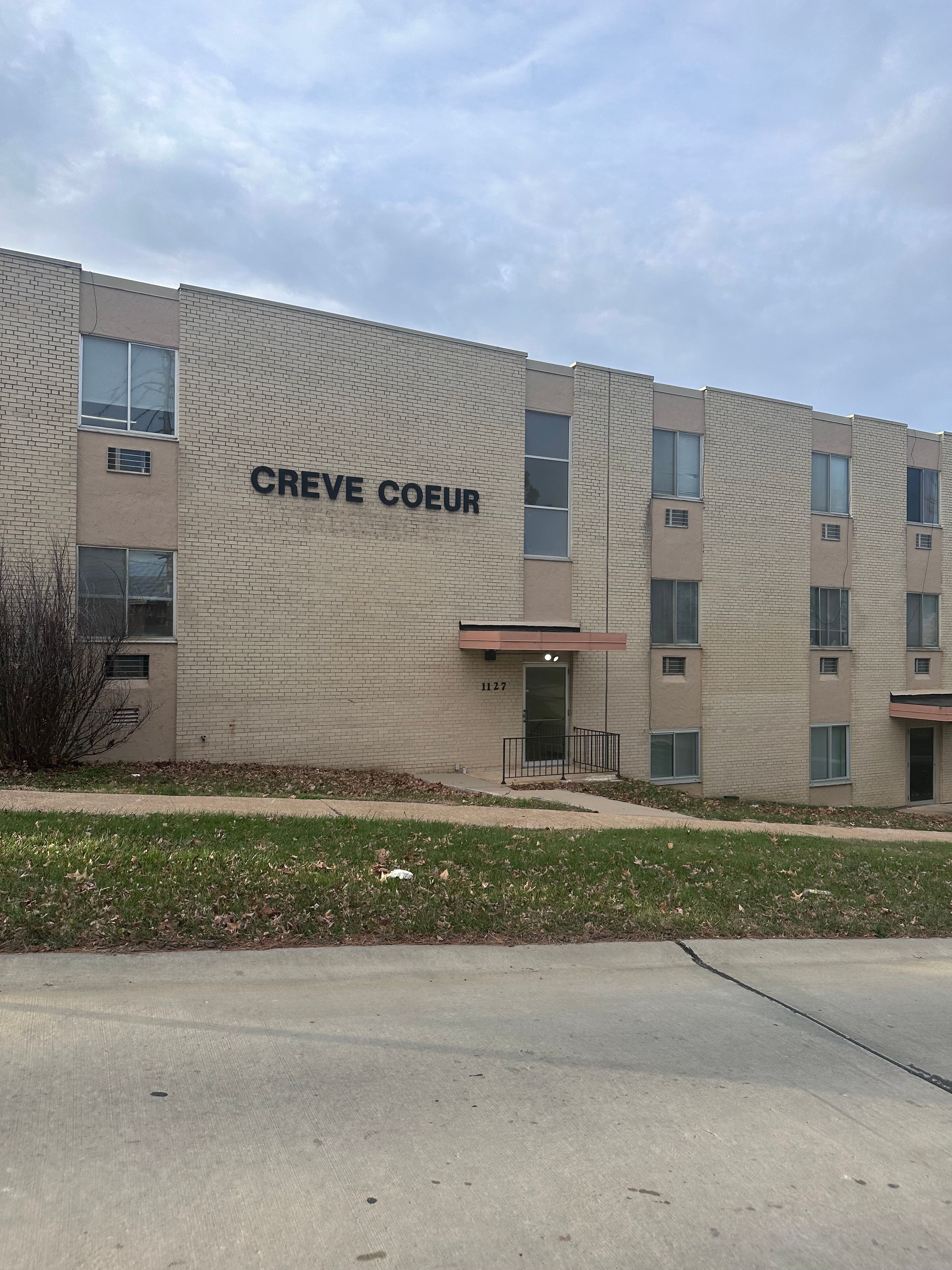 Creve Coeur Manor 3