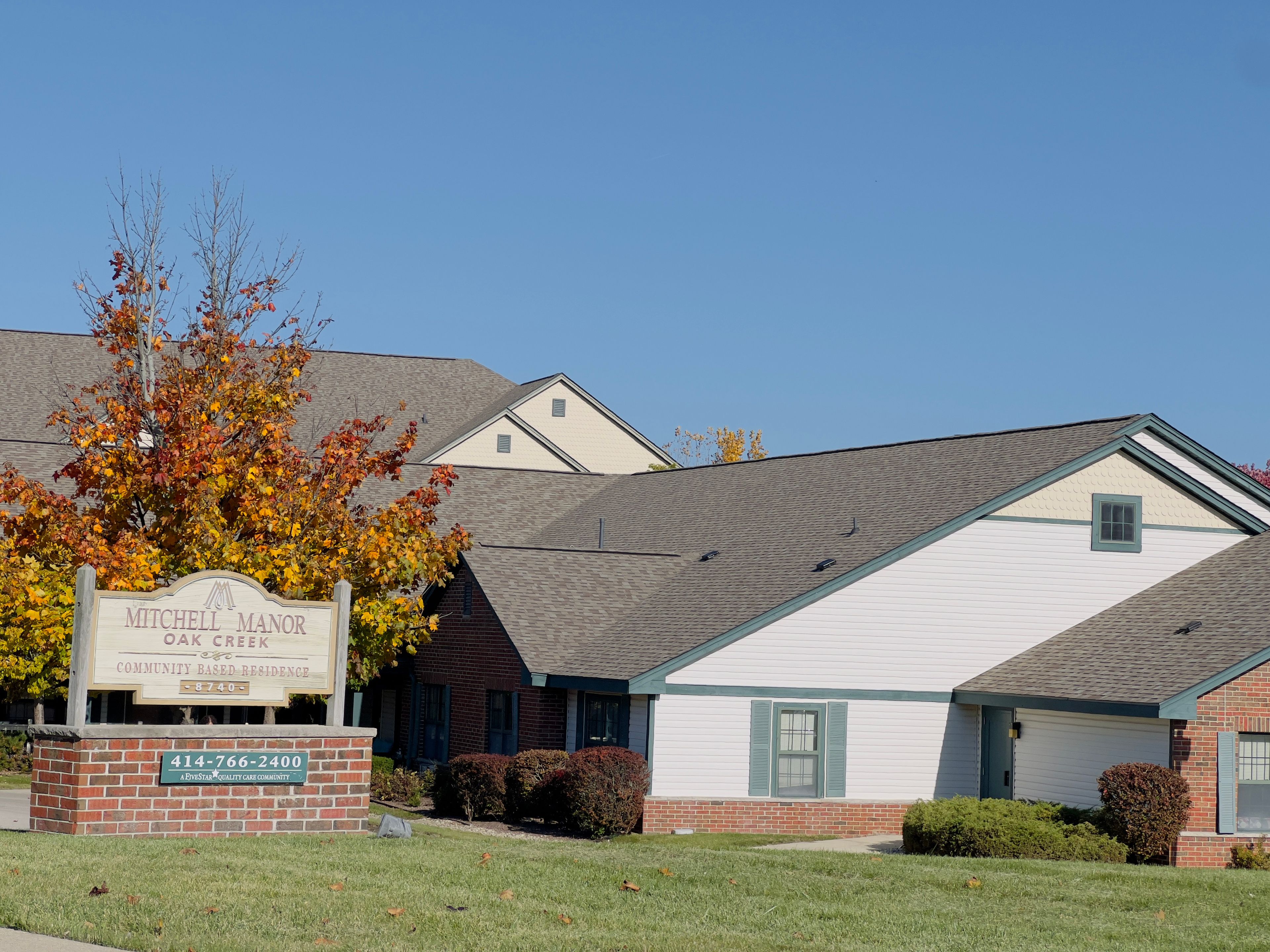 Mitchell Manor Oak Creek 1