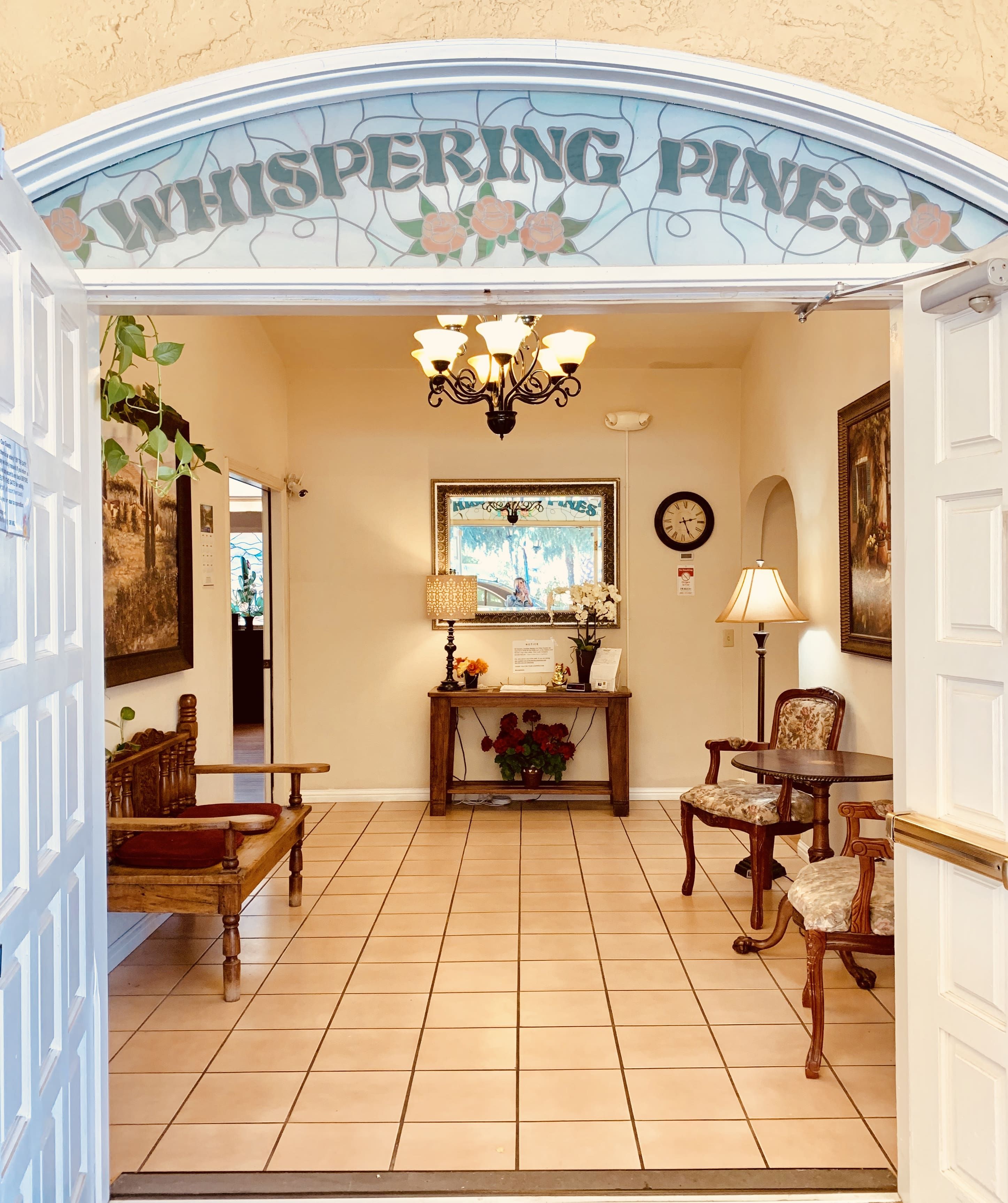 Whispering Pines Inn 4