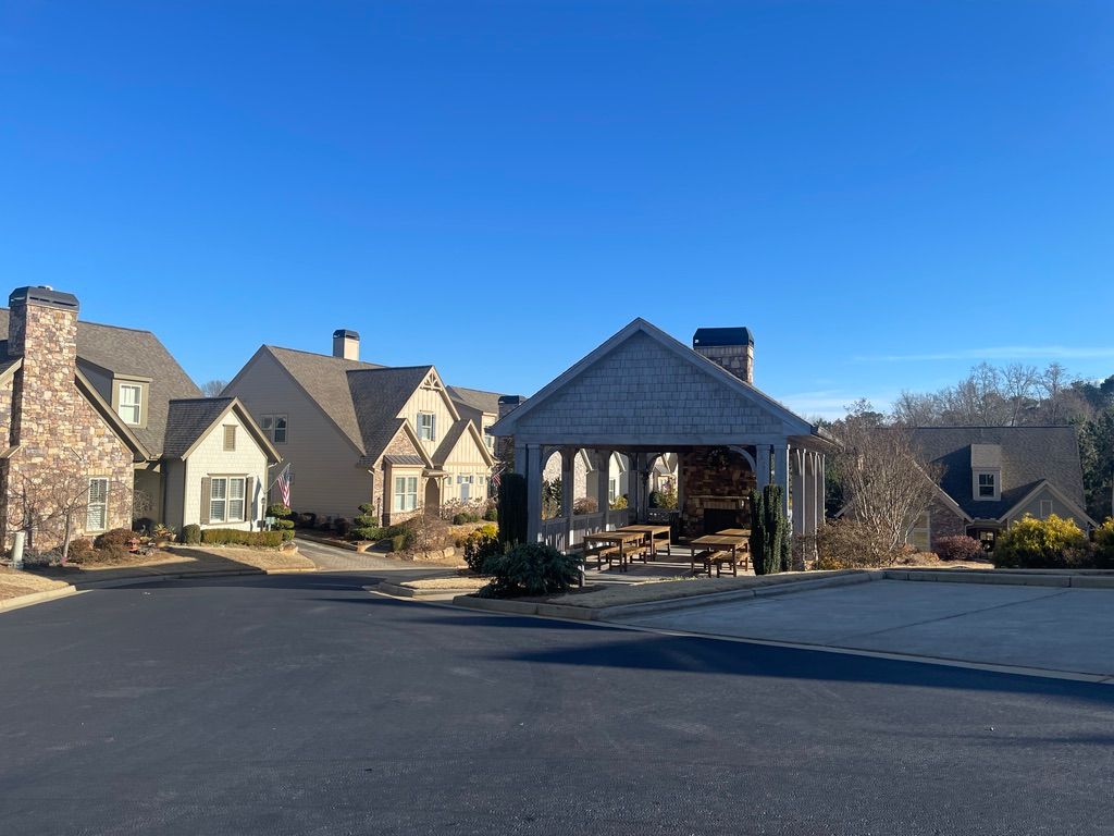 Village Green at East Cobb 4