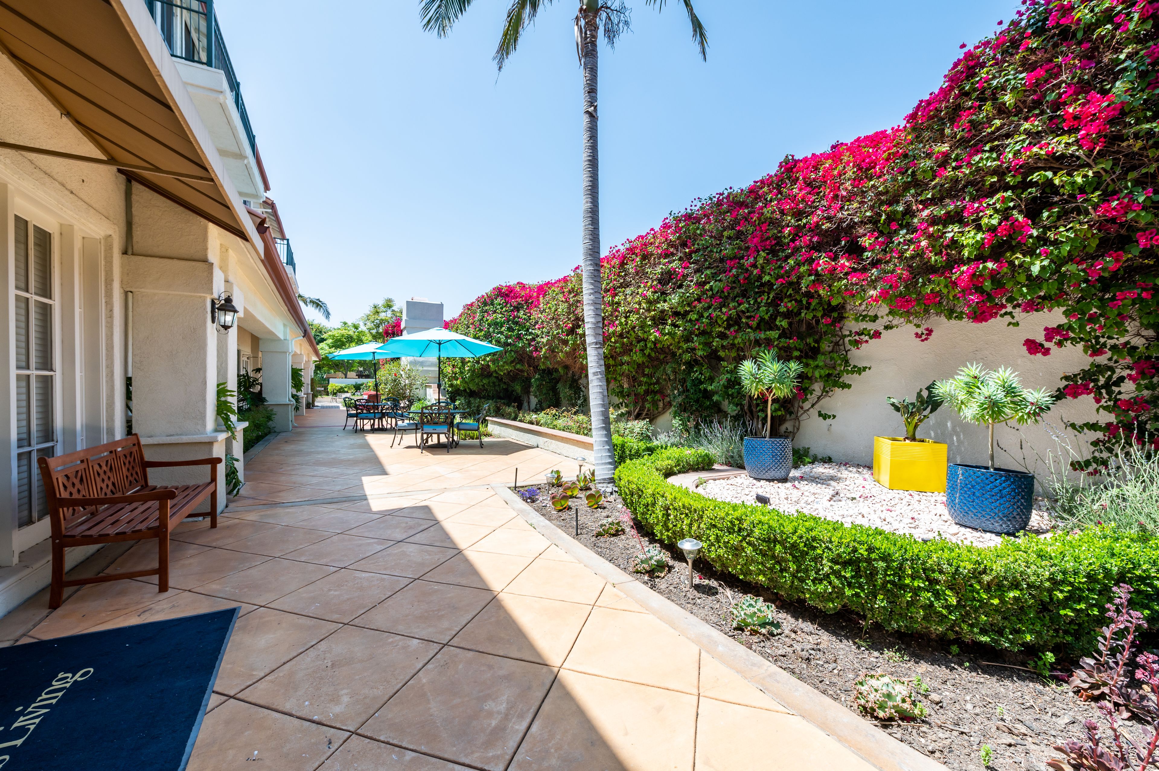 Aegis Living Granada Hills 3