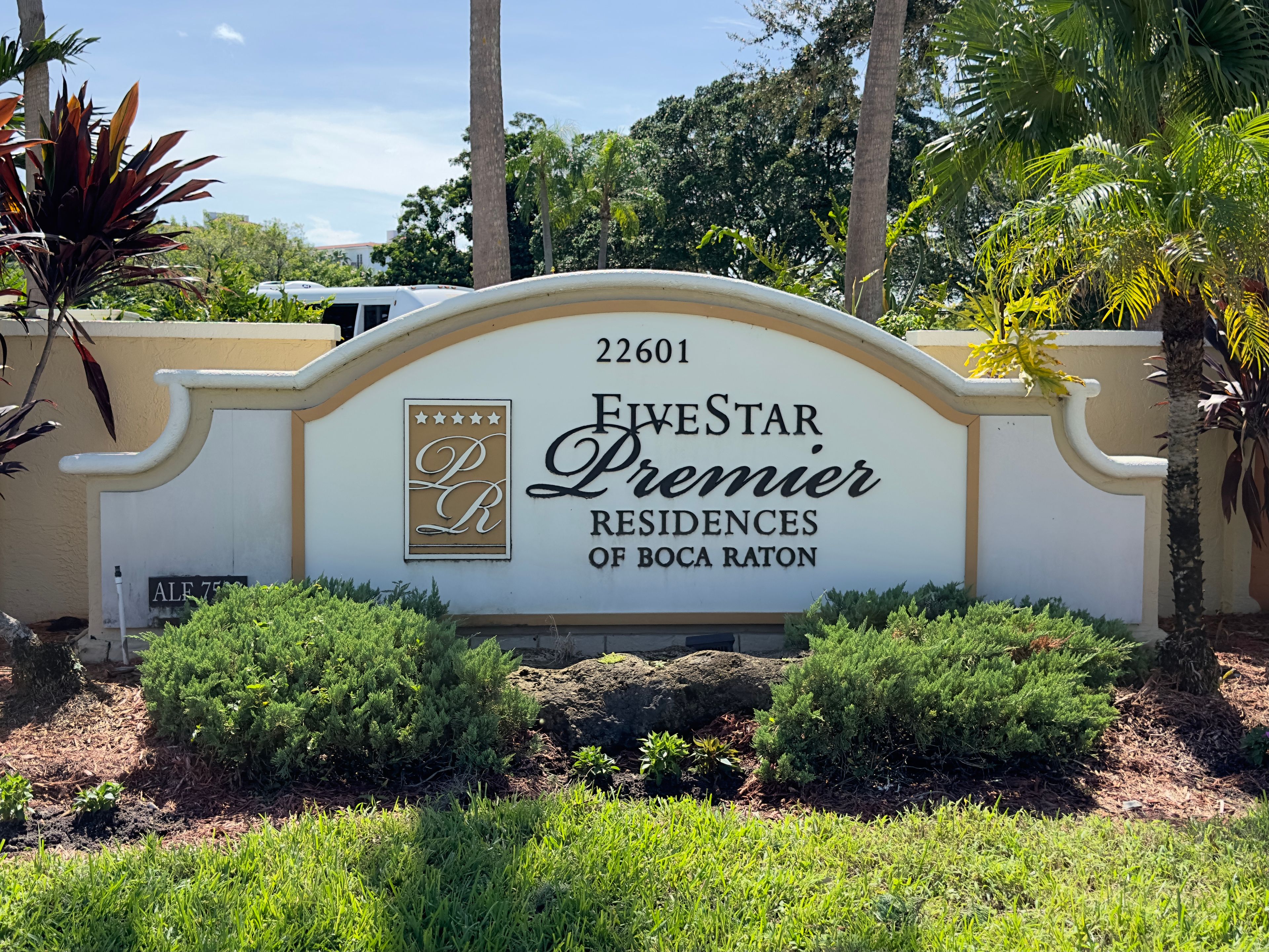 Five Star Premier Residences Of Boca Raton 4