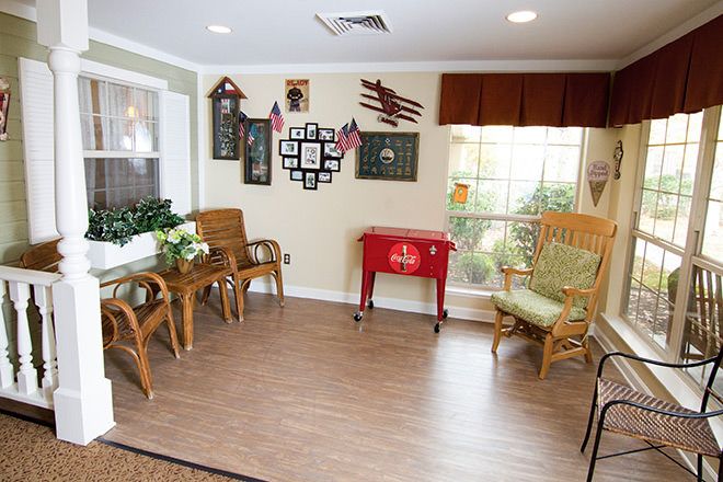 Senior living community Brookdale Reno featuring hardwood flooring, dining room furniture, and home decor.
