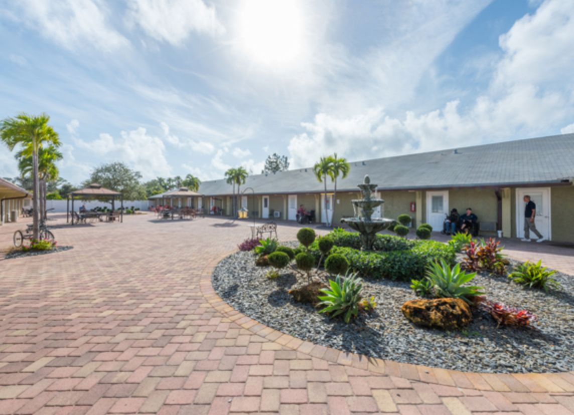 Colonial Assisted Living at Boynton Beach 1