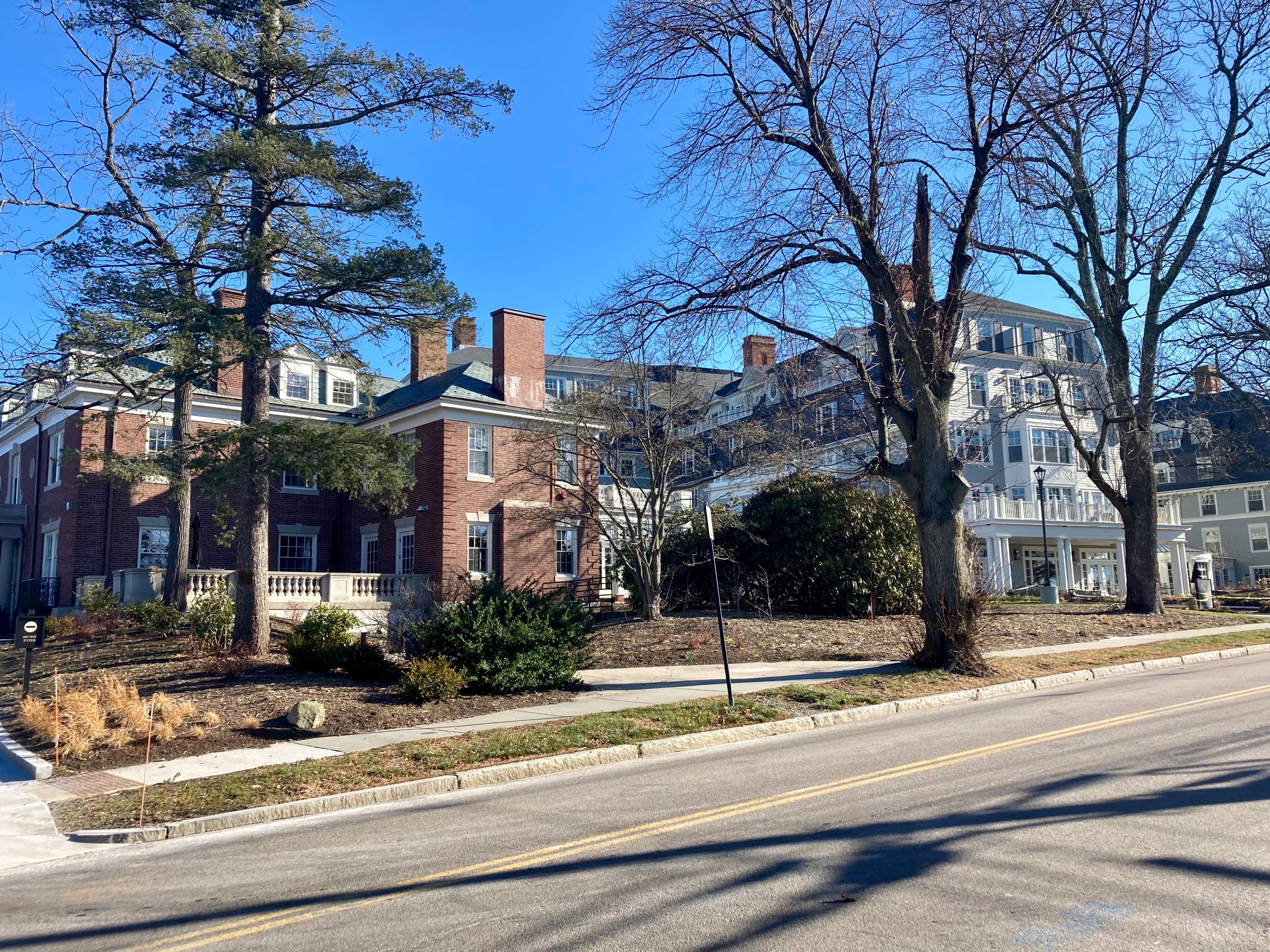The Newbury Of Brookline  4