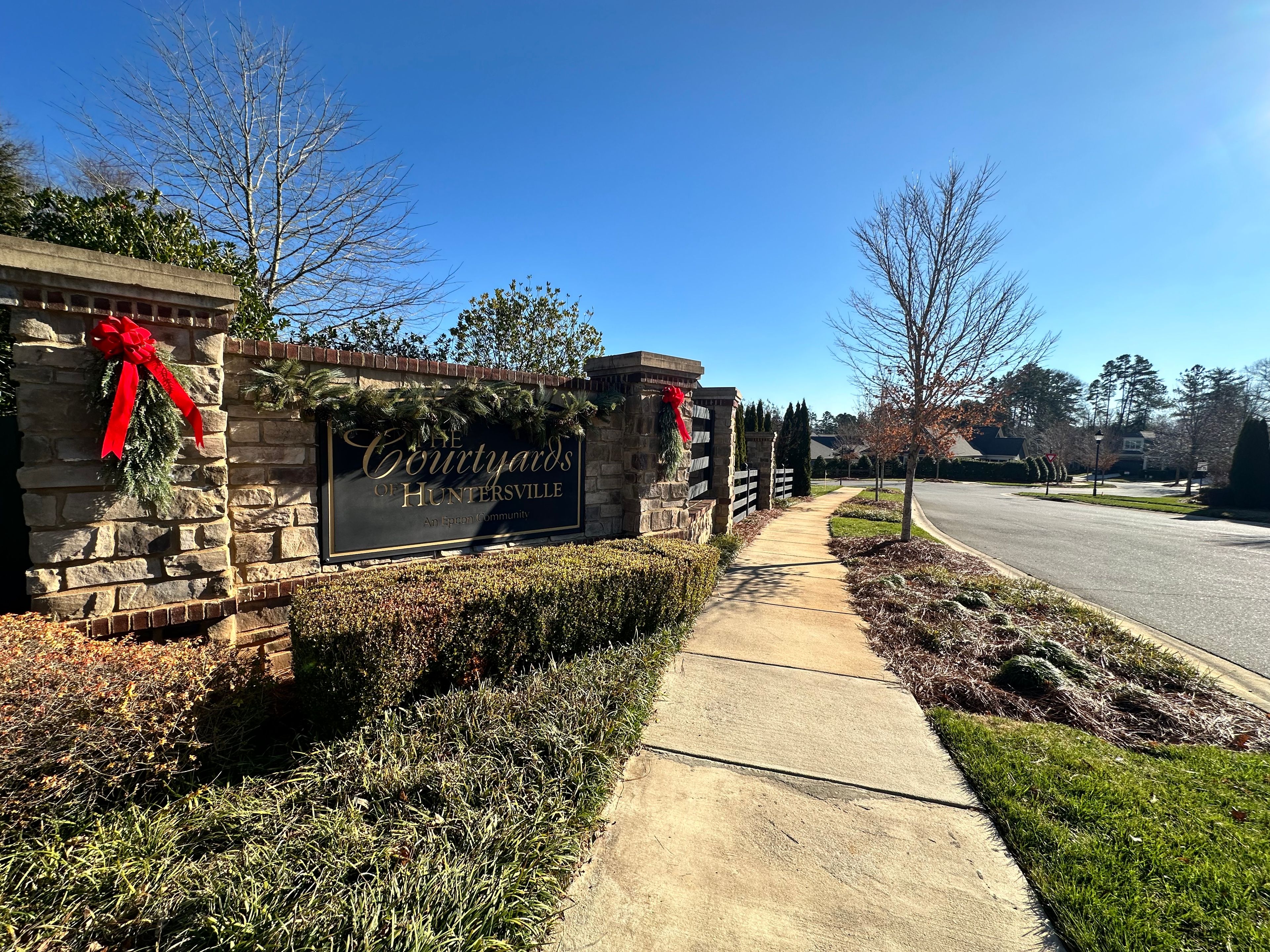The Courtyards of Huntersville 1
