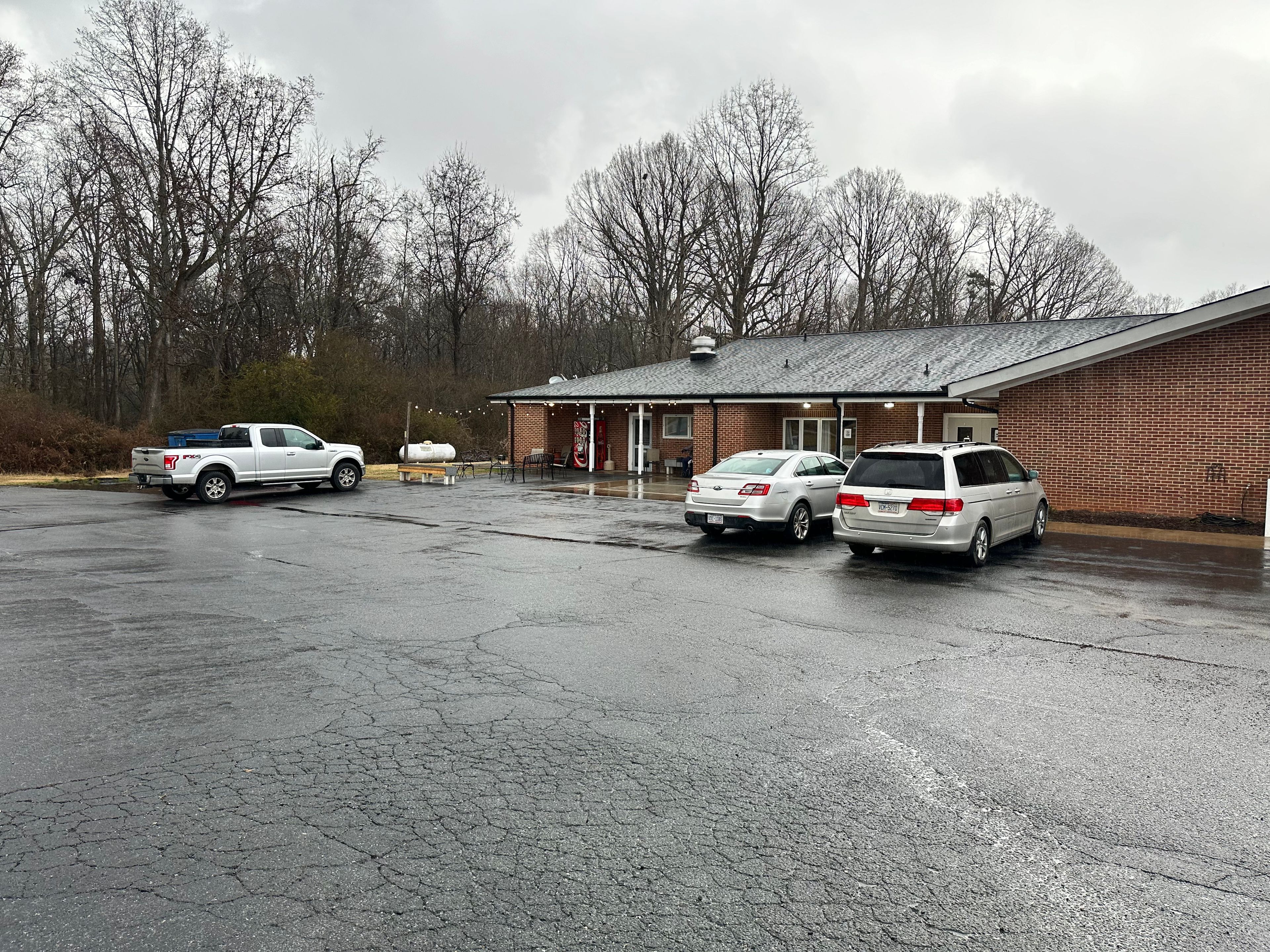 Deal Care Inn 1