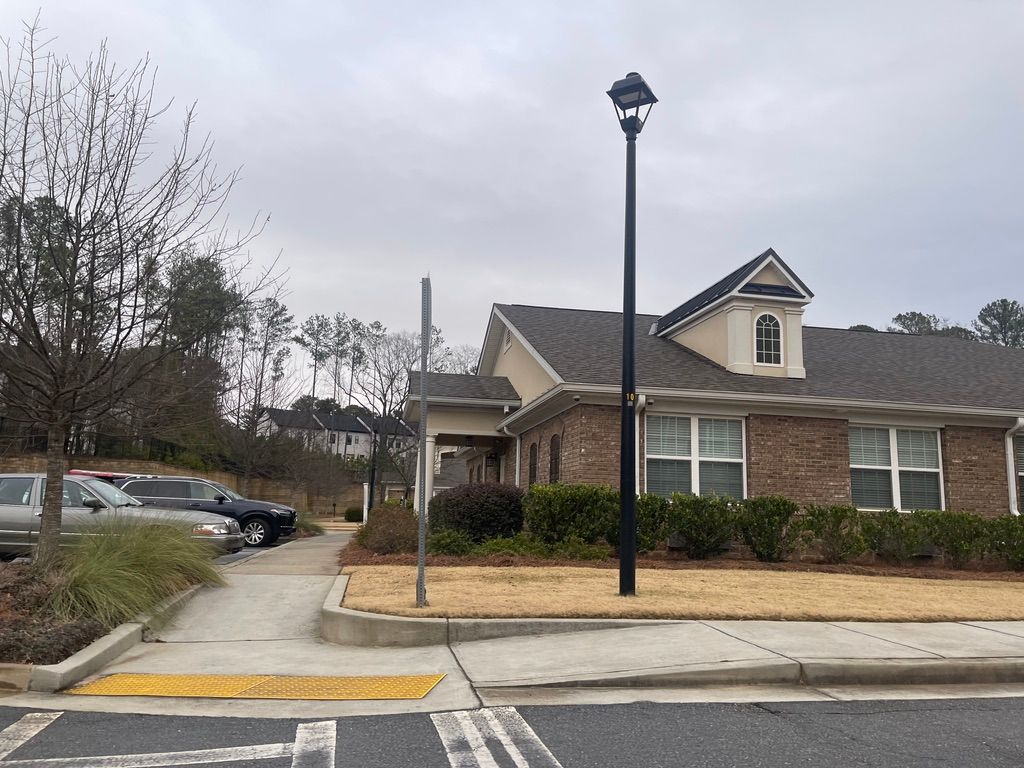 Benton House Of Decatur 1