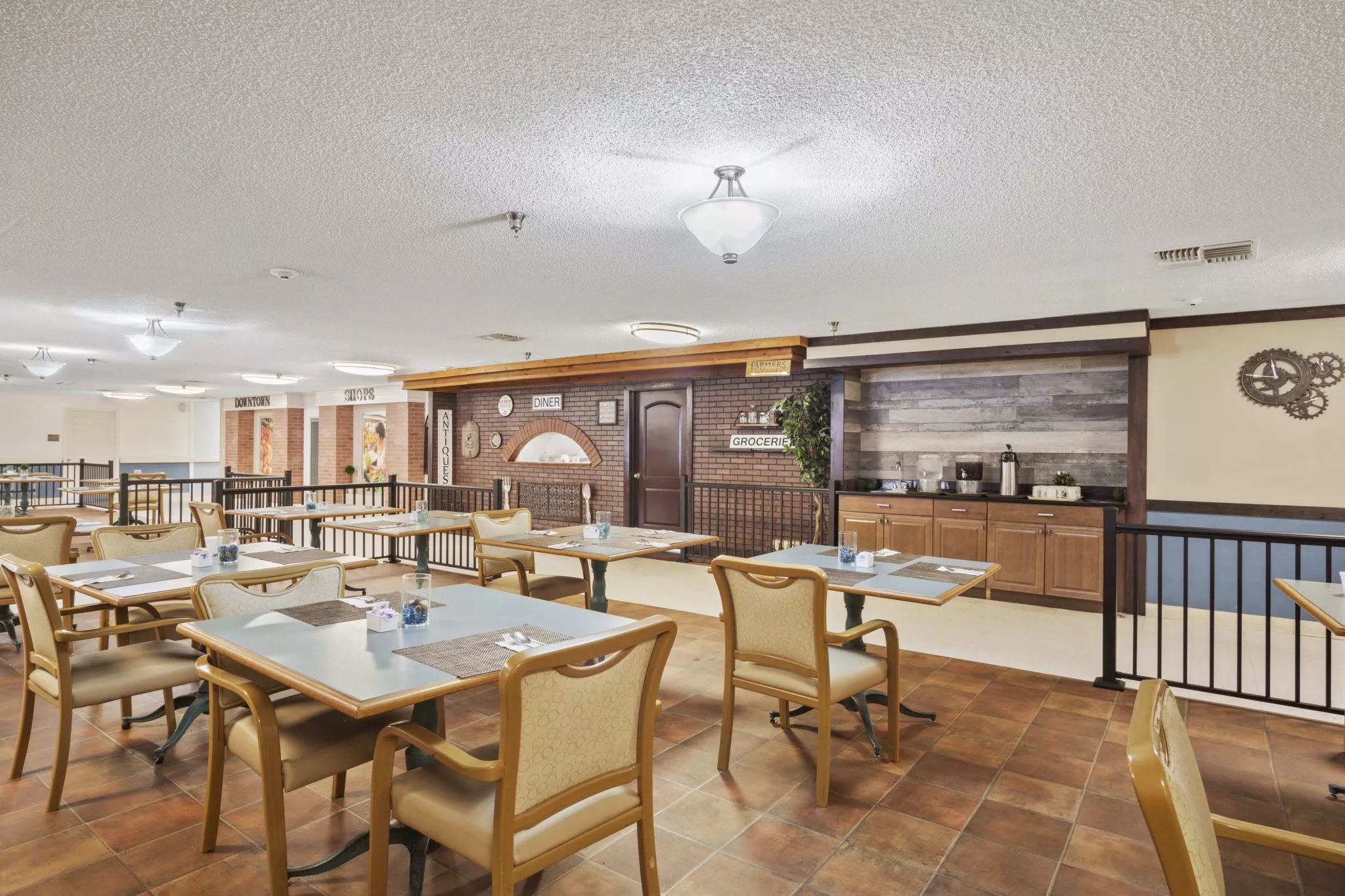 Colonial Assisted Living of Tampa 4