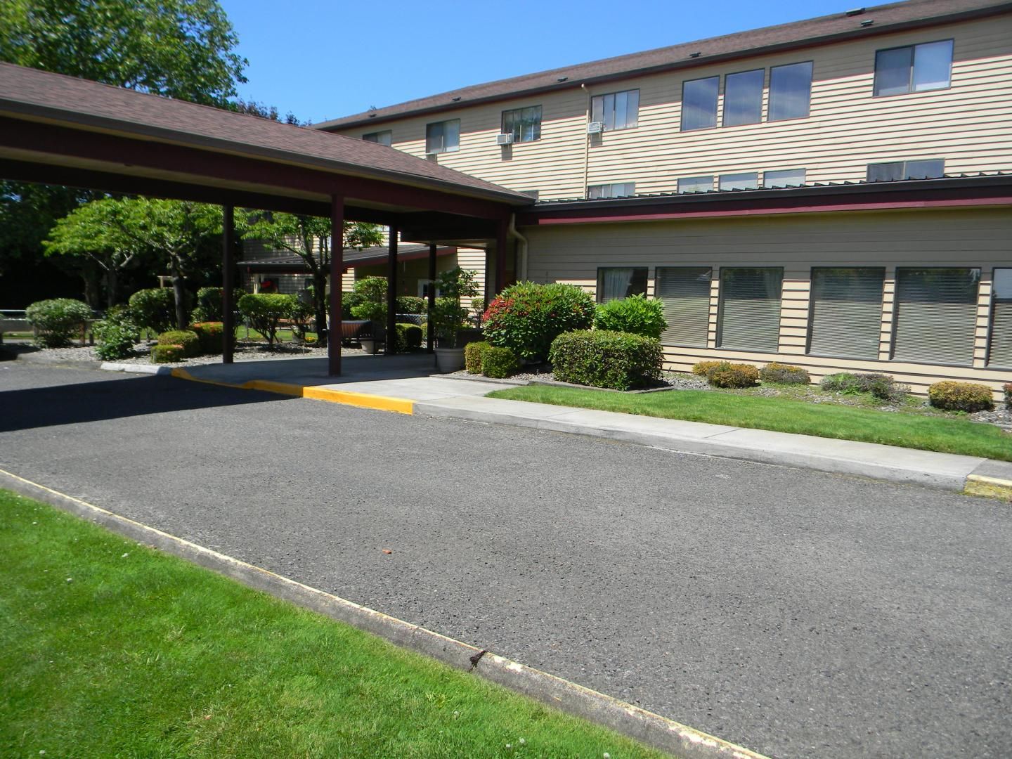 Fort Vancouver Assisted Living 3