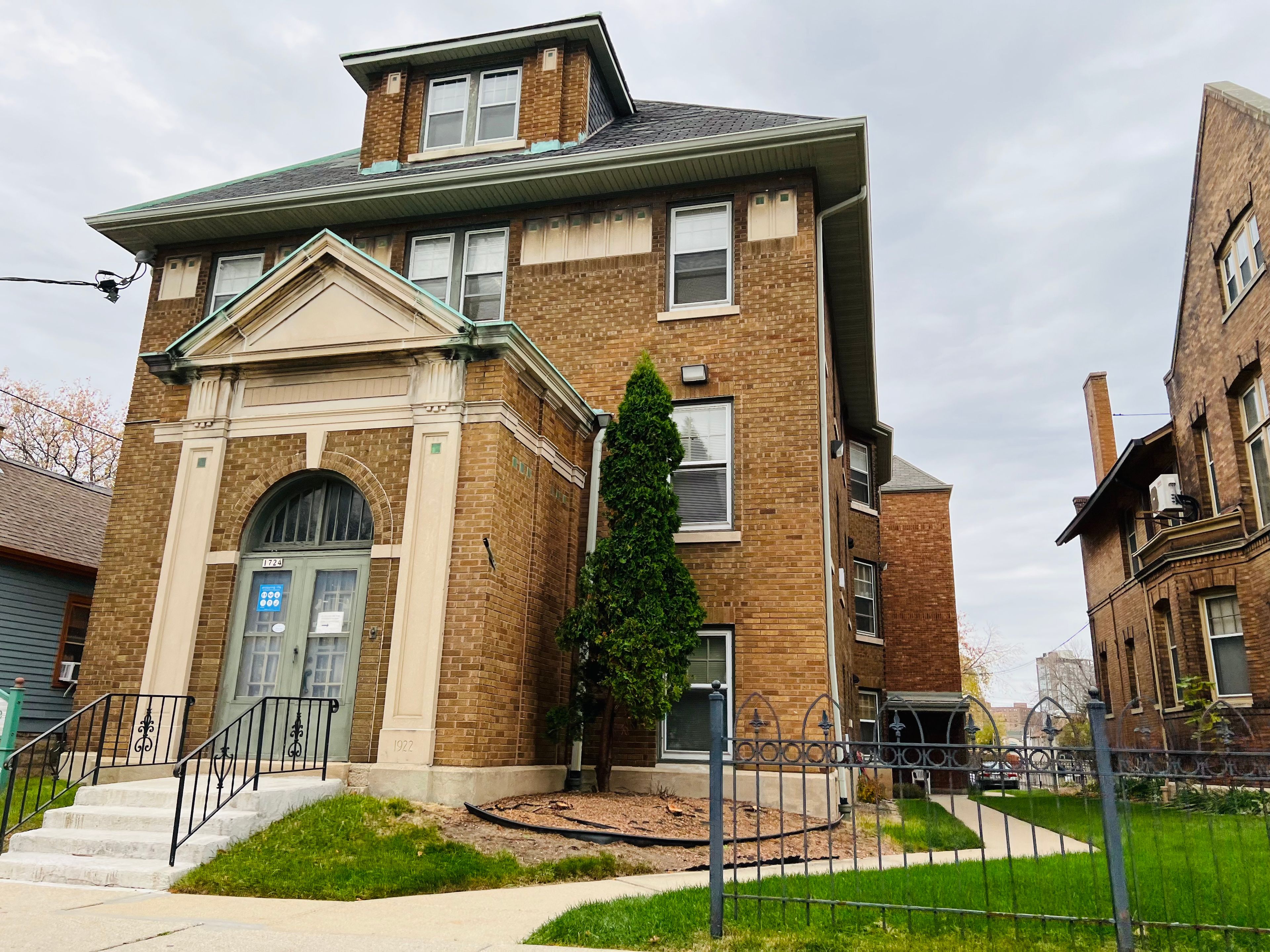 Hedwig House 2