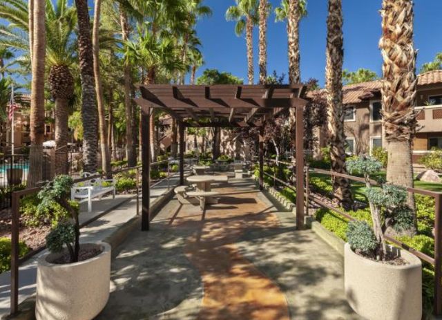 Destinations Spring Valley - Pricing, Photos & Amenities in Las Vegas ...