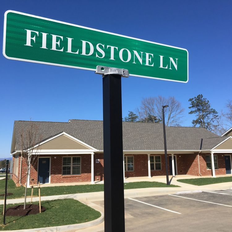 Fieldstone Apartments Pricing, Photos & Amenities in Blacksburg, VA