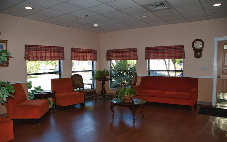 The 17 Best Assisted Living Facilities In Lakeland, FL | Seniorly