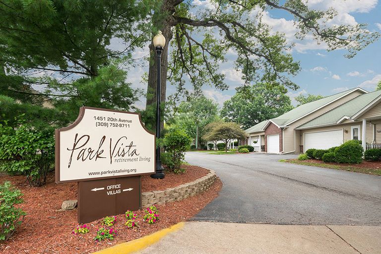 Park Vista Retirement Living North Hill, East Moline, IL 3