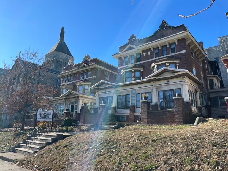 Broad Street Residence, Philadelphia, PA 1