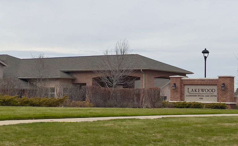 Lakewood Memory Care & Transitional Assisted Living, Brookfield, WI 1