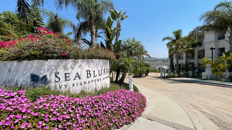 Sea Bluffs - Ivy Signature Living, Dana Point, CA 3