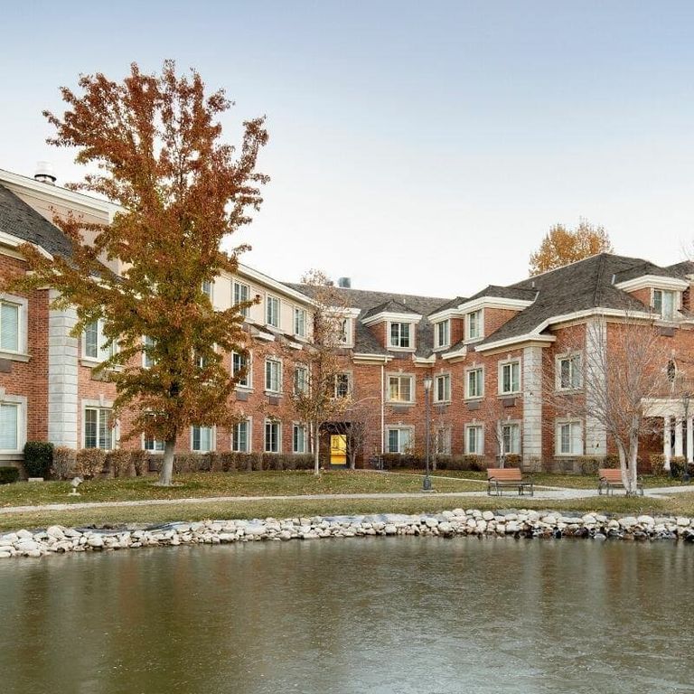 courtyard-at-jamestown-assisted-and-senior-living-1-exterior-2